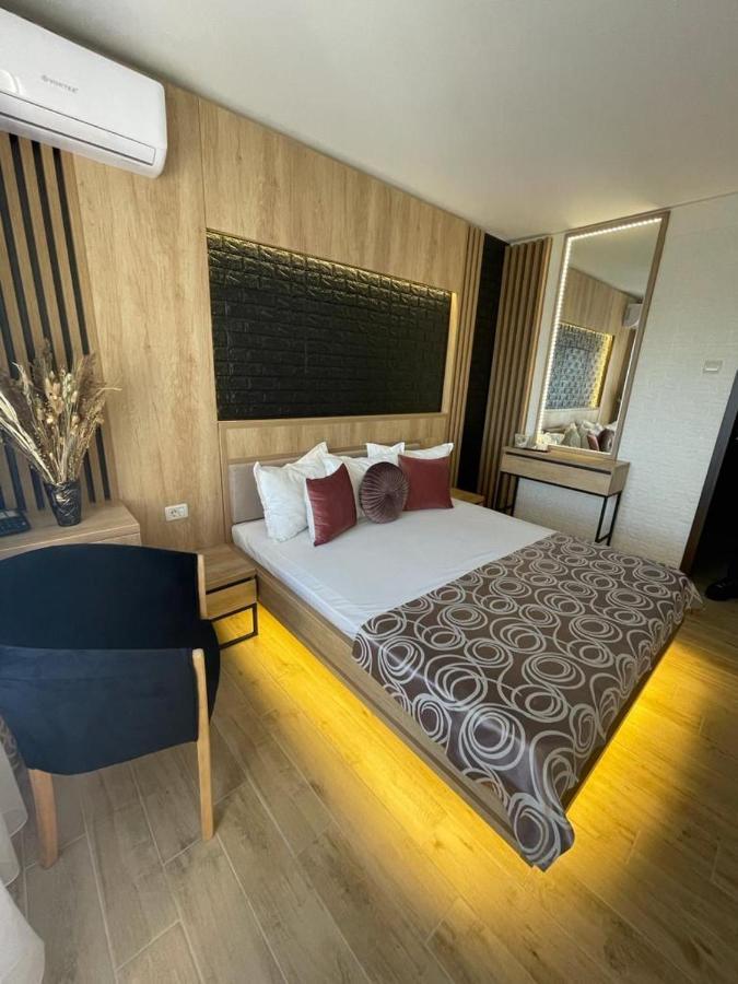 Hotel Tomis Мамая Екстер'єр фото