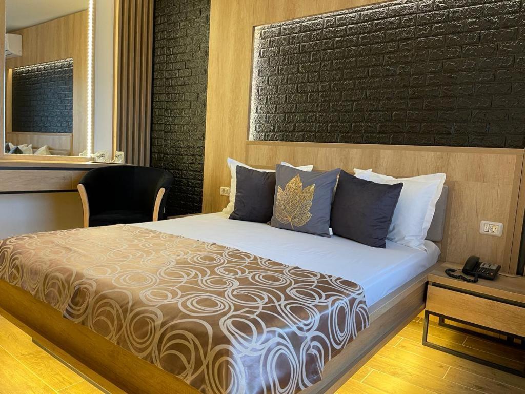 Hotel Tomis Мамая Екстер'єр фото